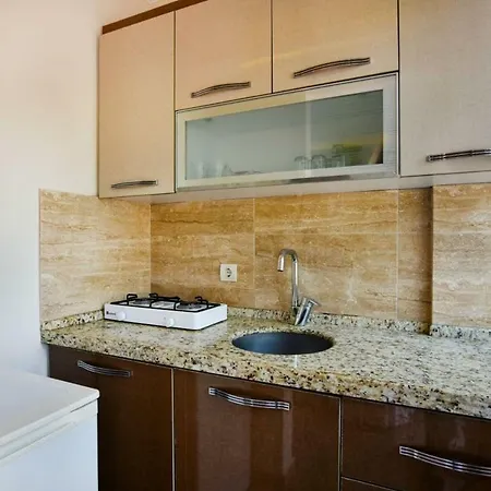 מלון דירות Nil